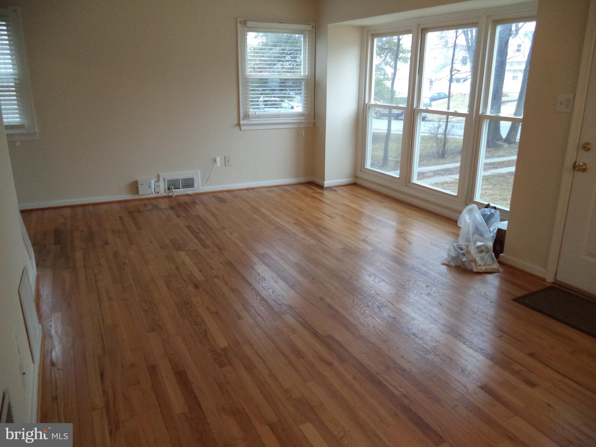 BUCKNELL MANOR - Residential Lease