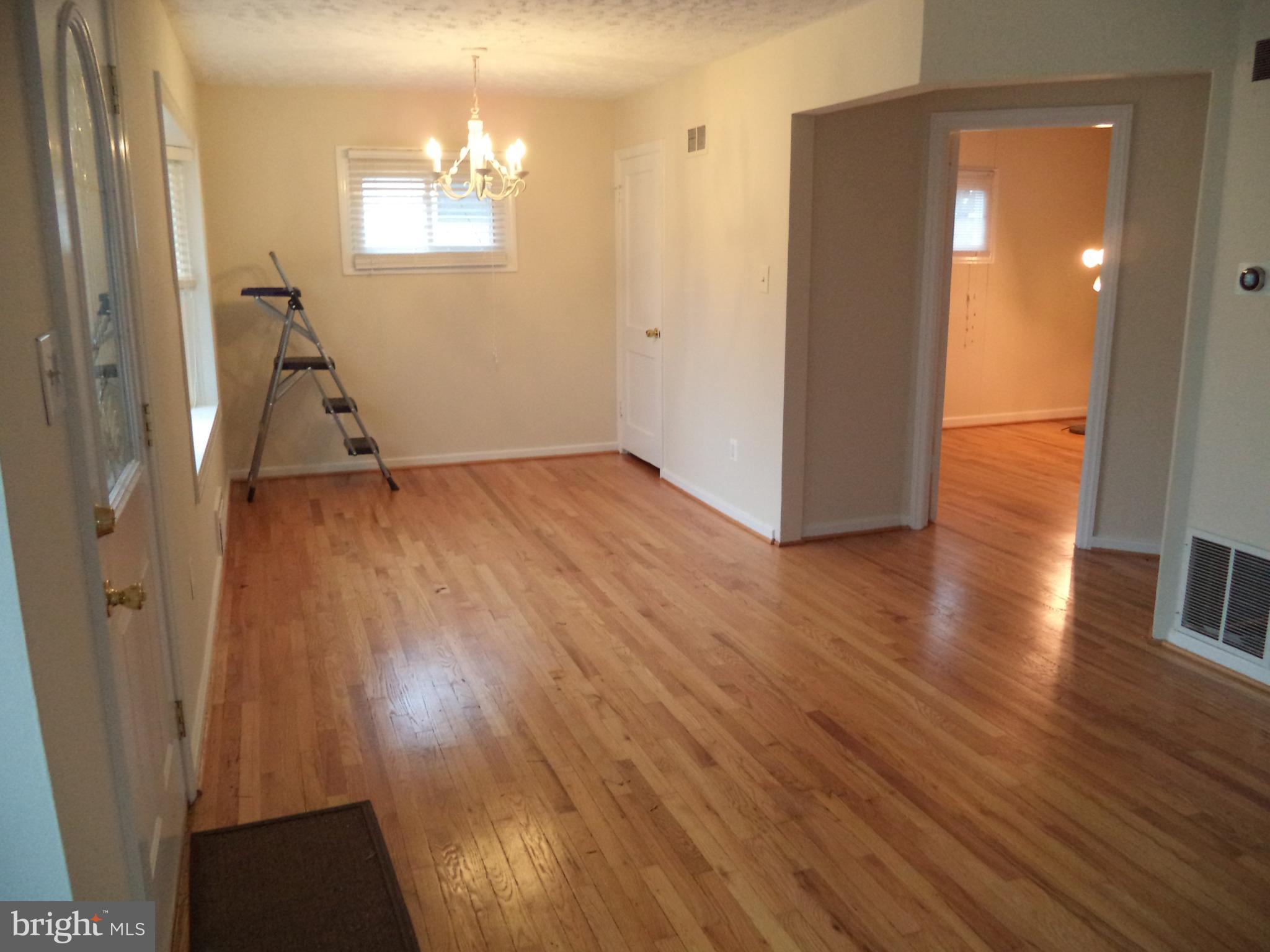 BUCKNELL MANOR - Residential Lease