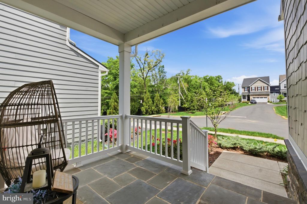 Photo of 4645 Wood Glen Road, FAIRFAX, VA 22032 (MLS # VAFX2316100)