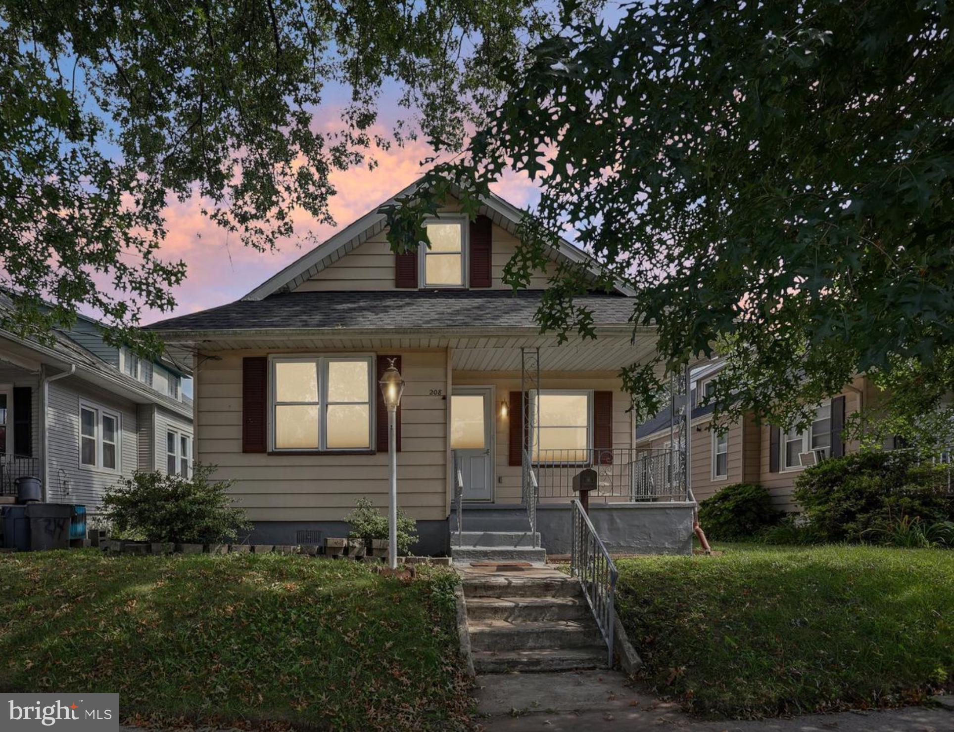 208 E PINE STREET