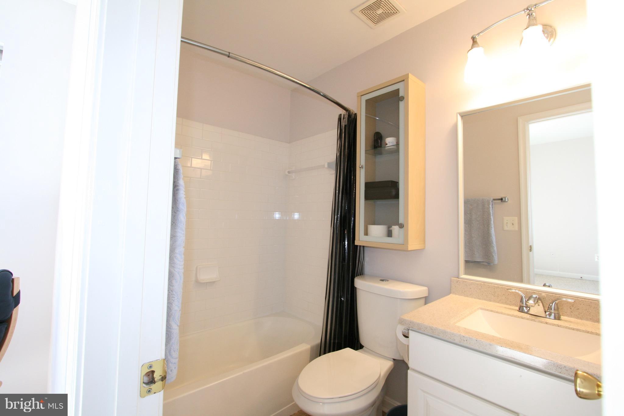 TOWNES AT CAMERON PARKE - Residential