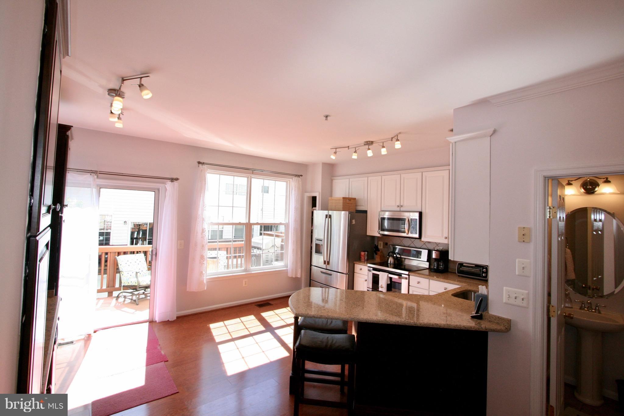 TOWNES AT CAMERON PARKE - Residential