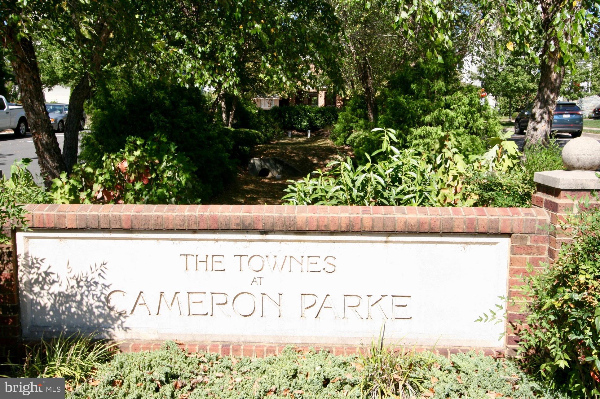 TOWNES AT CAMERON PARKE - Residential