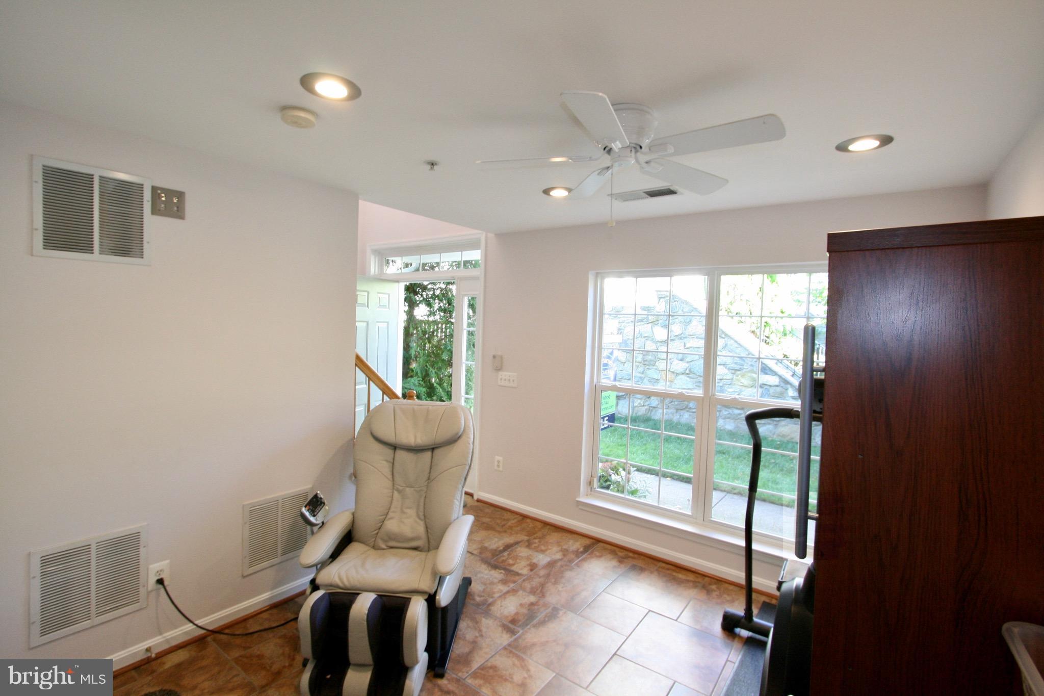 TOWNES AT CAMERON PARKE - Residential