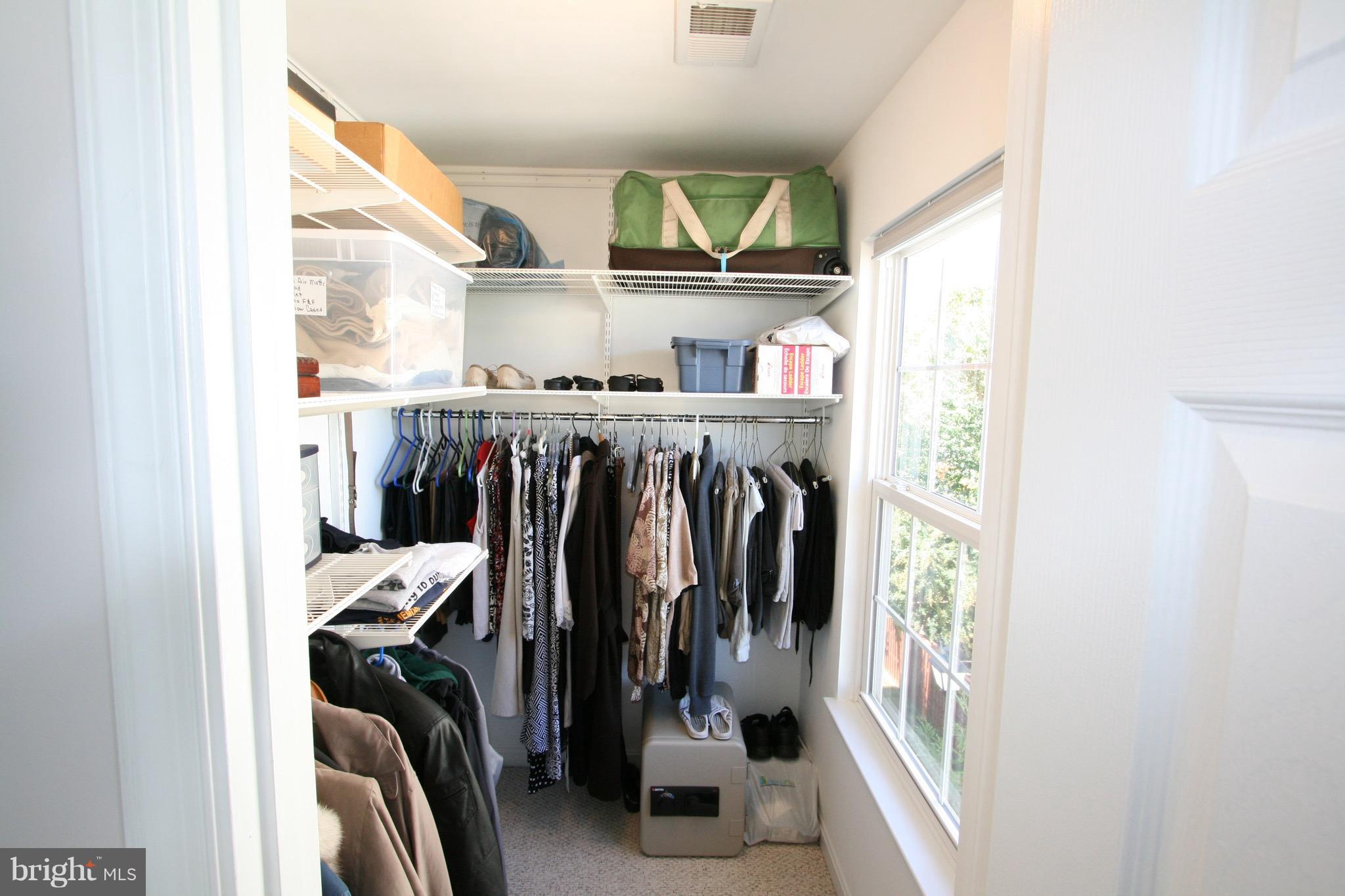 TOWNES AT CAMERON PARKE - Residential