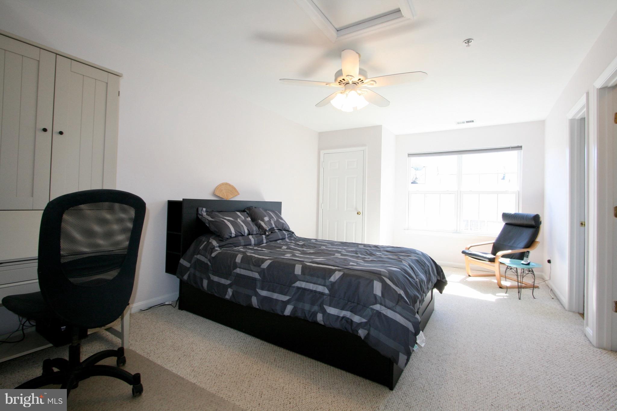 TOWNES AT CAMERON PARKE - Residential