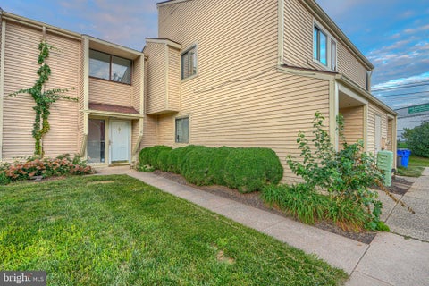 Townhouse For Sale - 7191 Cypress Court #E<br/> FREDERICK, MD 21703