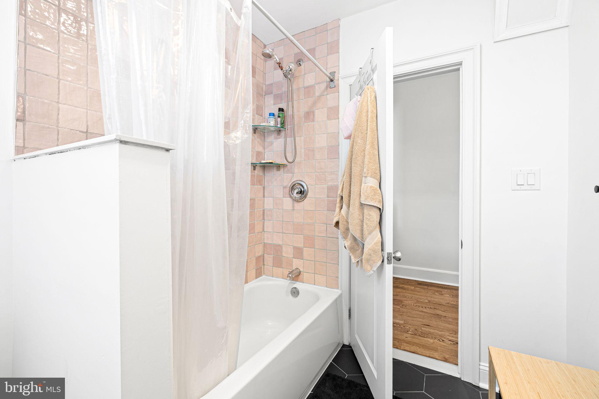 MANAYUNK - Residential