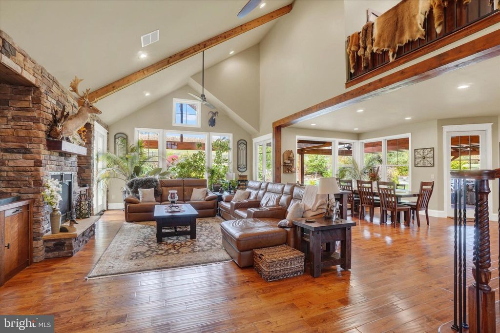 Photo of 932 Raver Road, GLEN ROCK, PA 17327 (MLS # PAYK2089870)