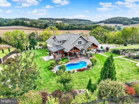 932 RAVER ROAD GLEN ROCK PA 17327