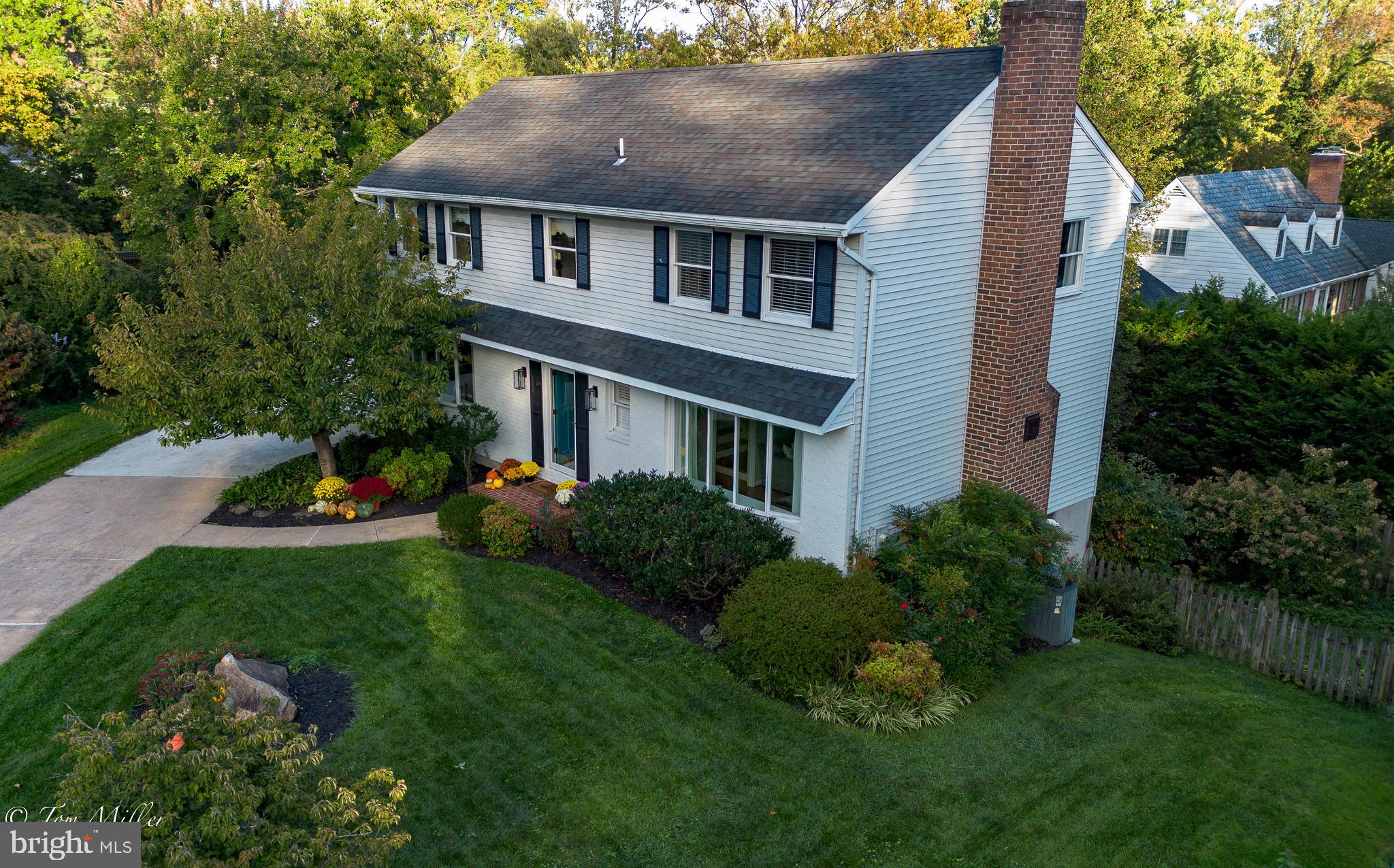 800 CHESTNUT GLEN GARTH