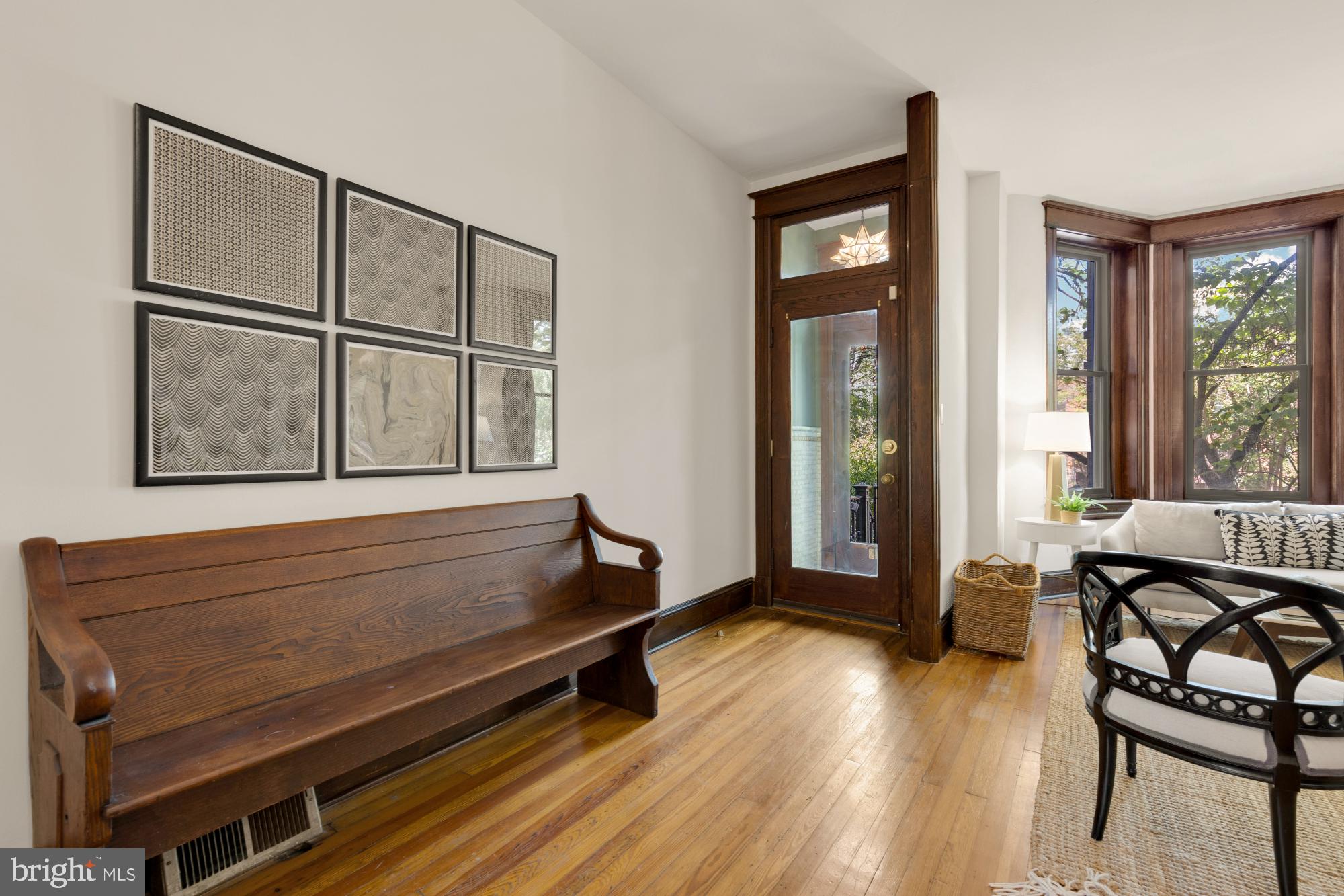 1321 E EAST CAPITOL STREET SE