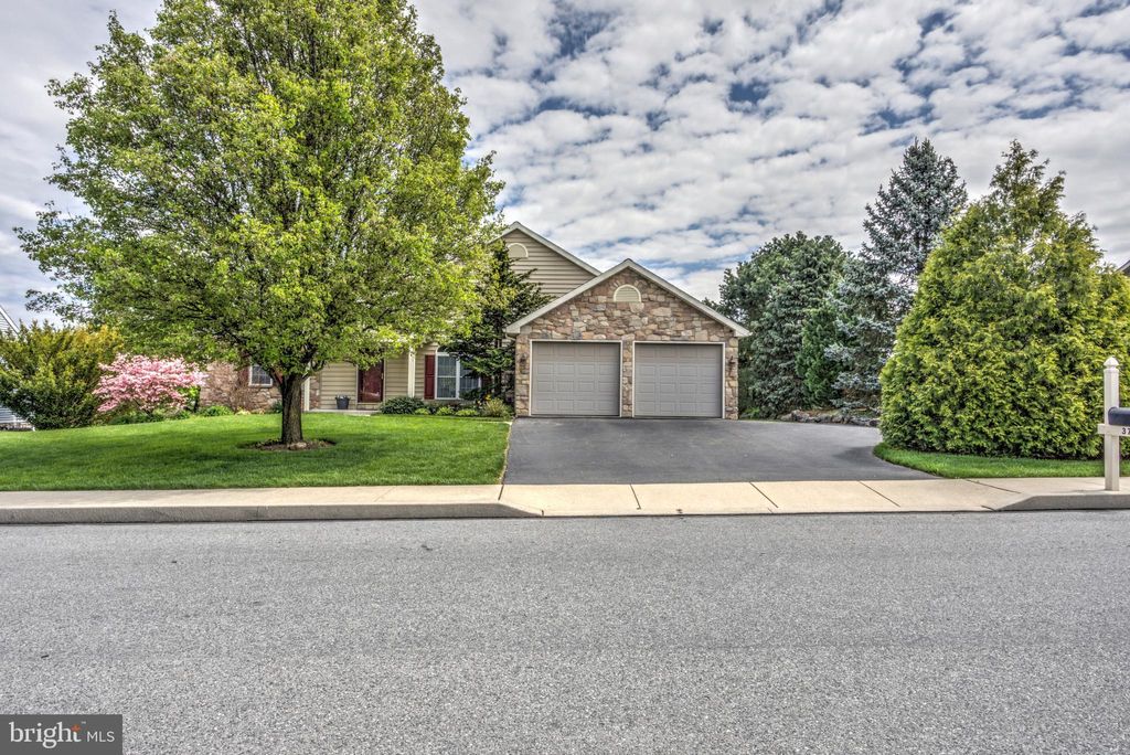 Photo of 377 Farmview Drive, East Earl, PA 17519 (MLS # PALA2050304)