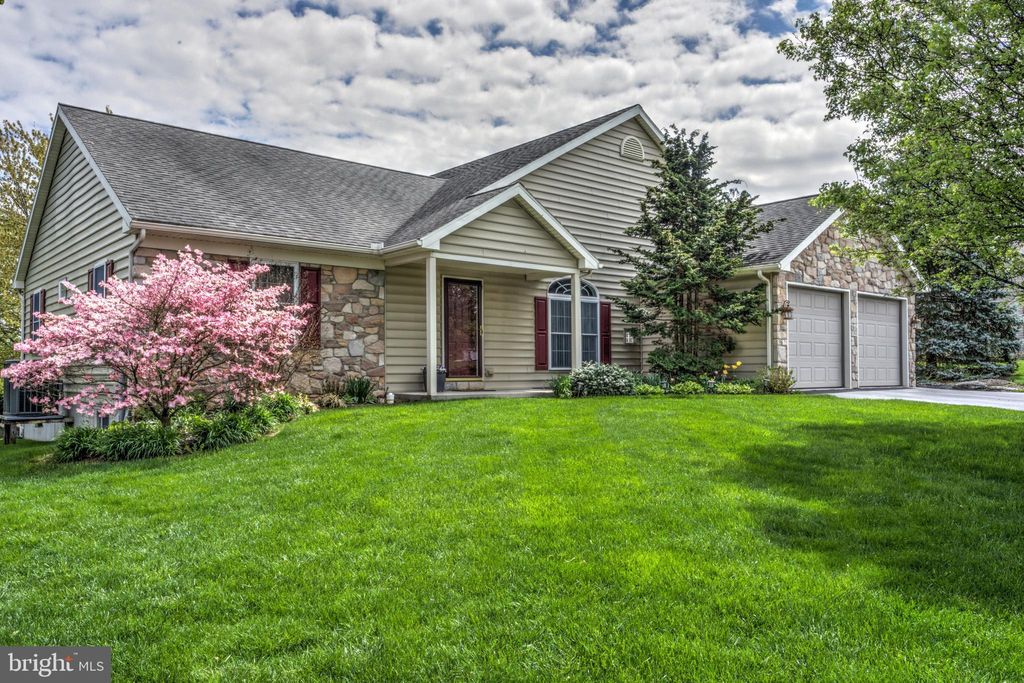 Photo of 377 Farmview Drive, East Earl, PA 17519 (MLS # PALA2050304)