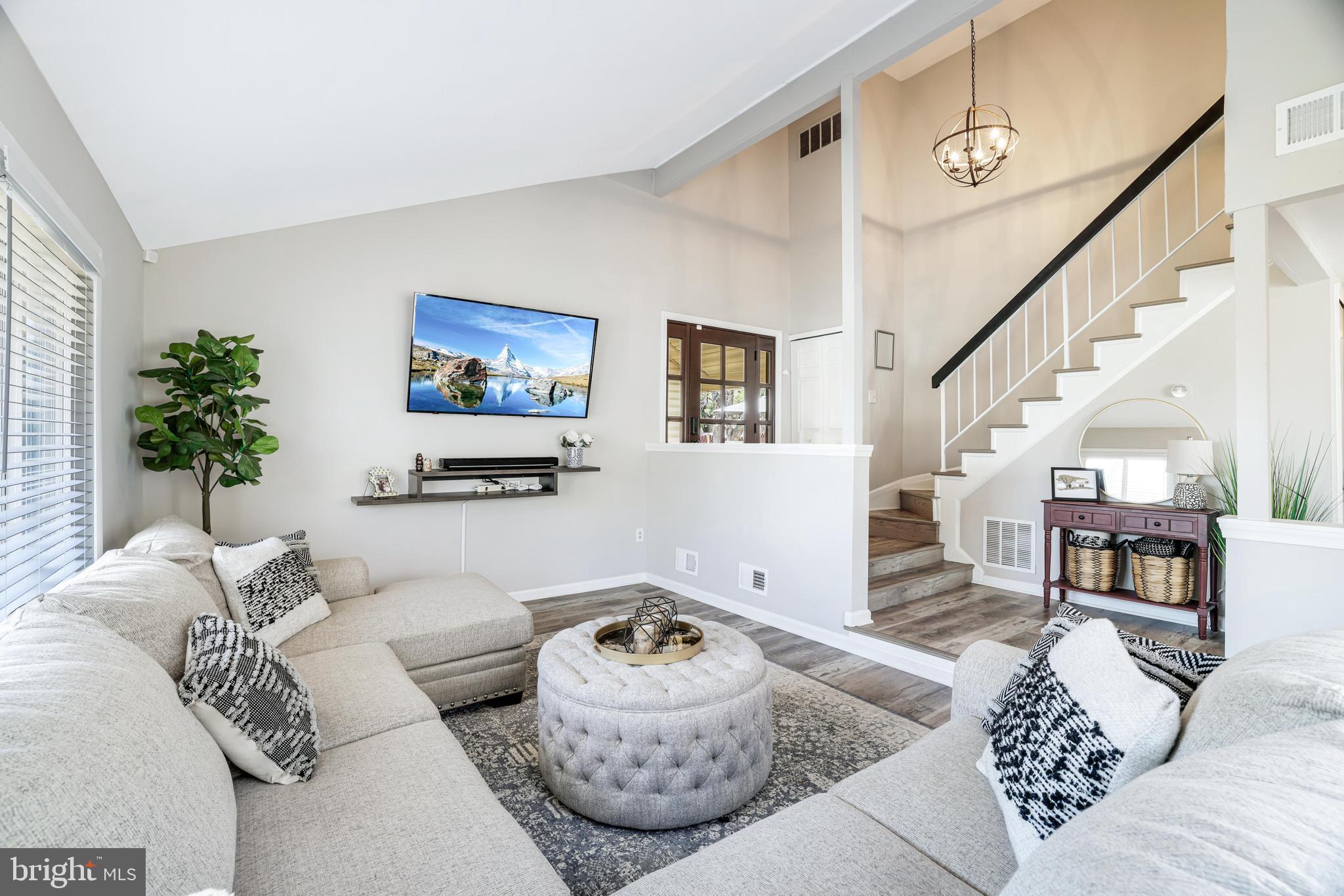 SUGARLAND RUN - Residential