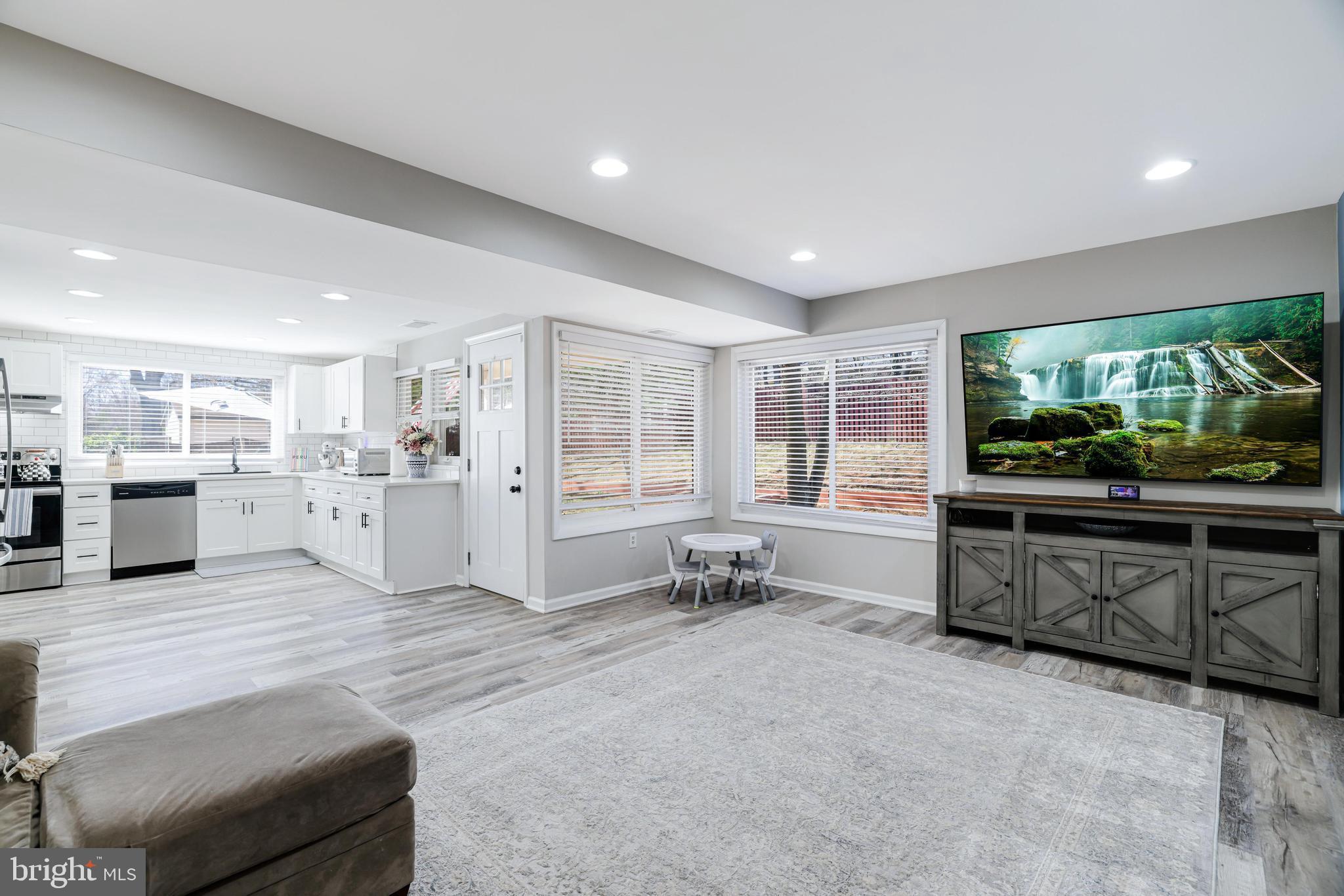 SUGARLAND RUN - Residential