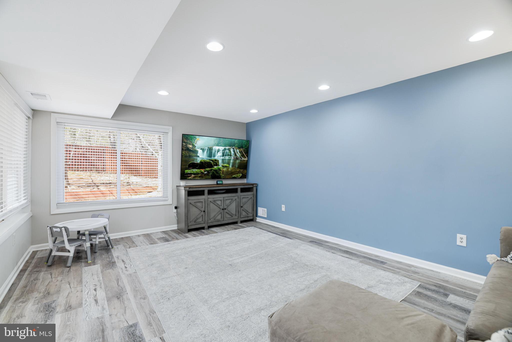 SUGARLAND RUN - Residential