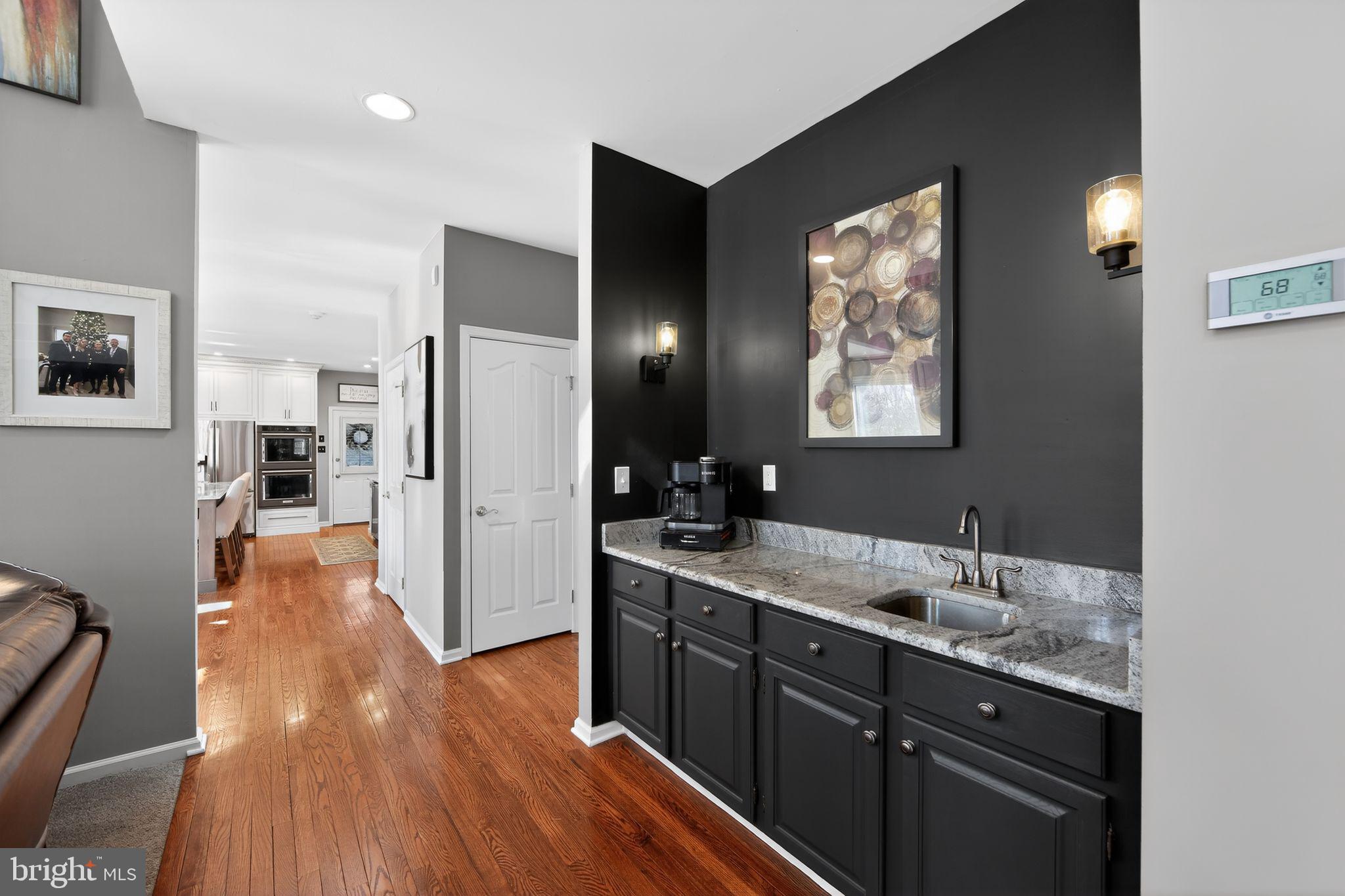 VIRGINIA GLEN - Residential