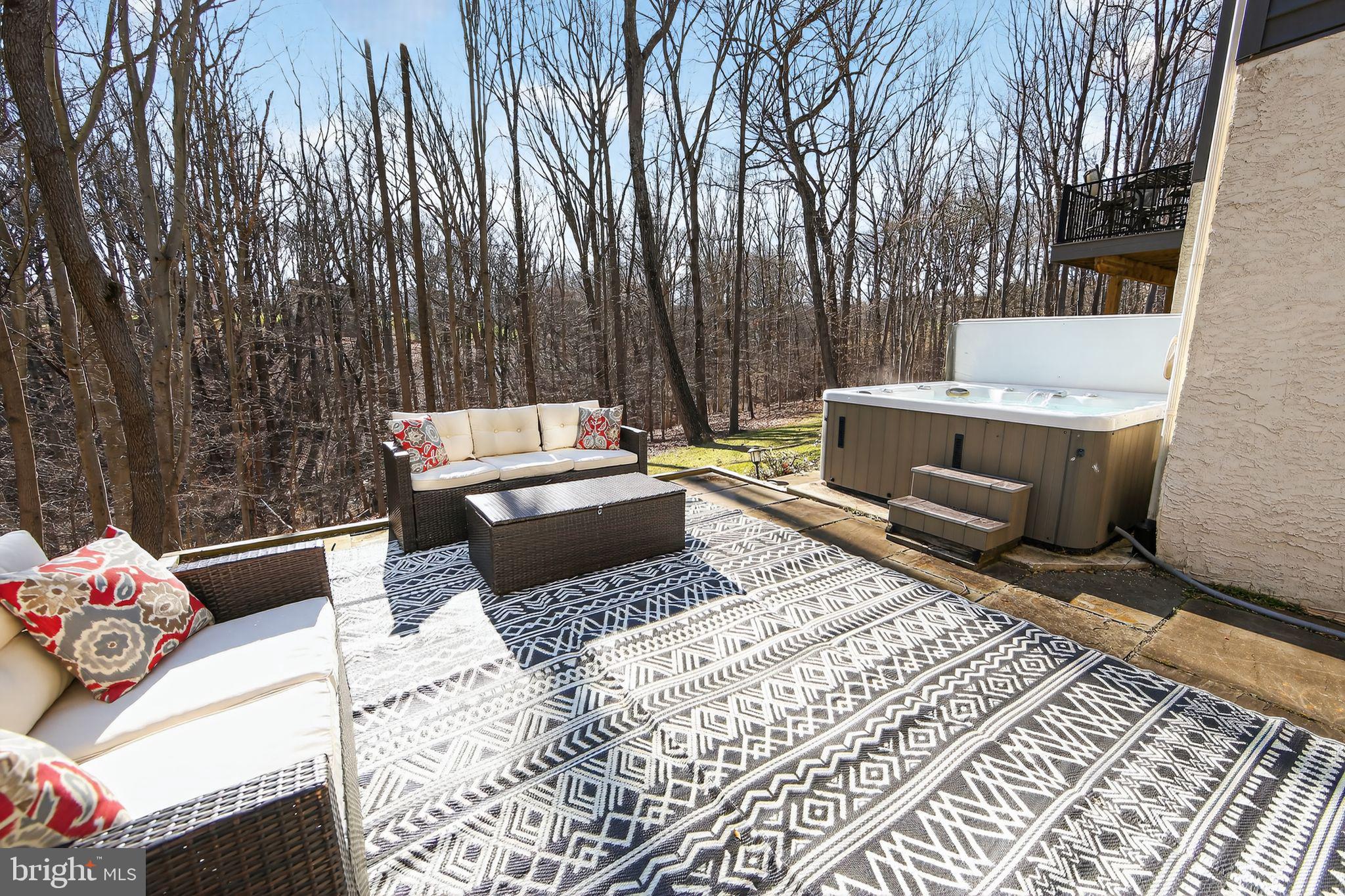 VIRGINIA GLEN - Residential