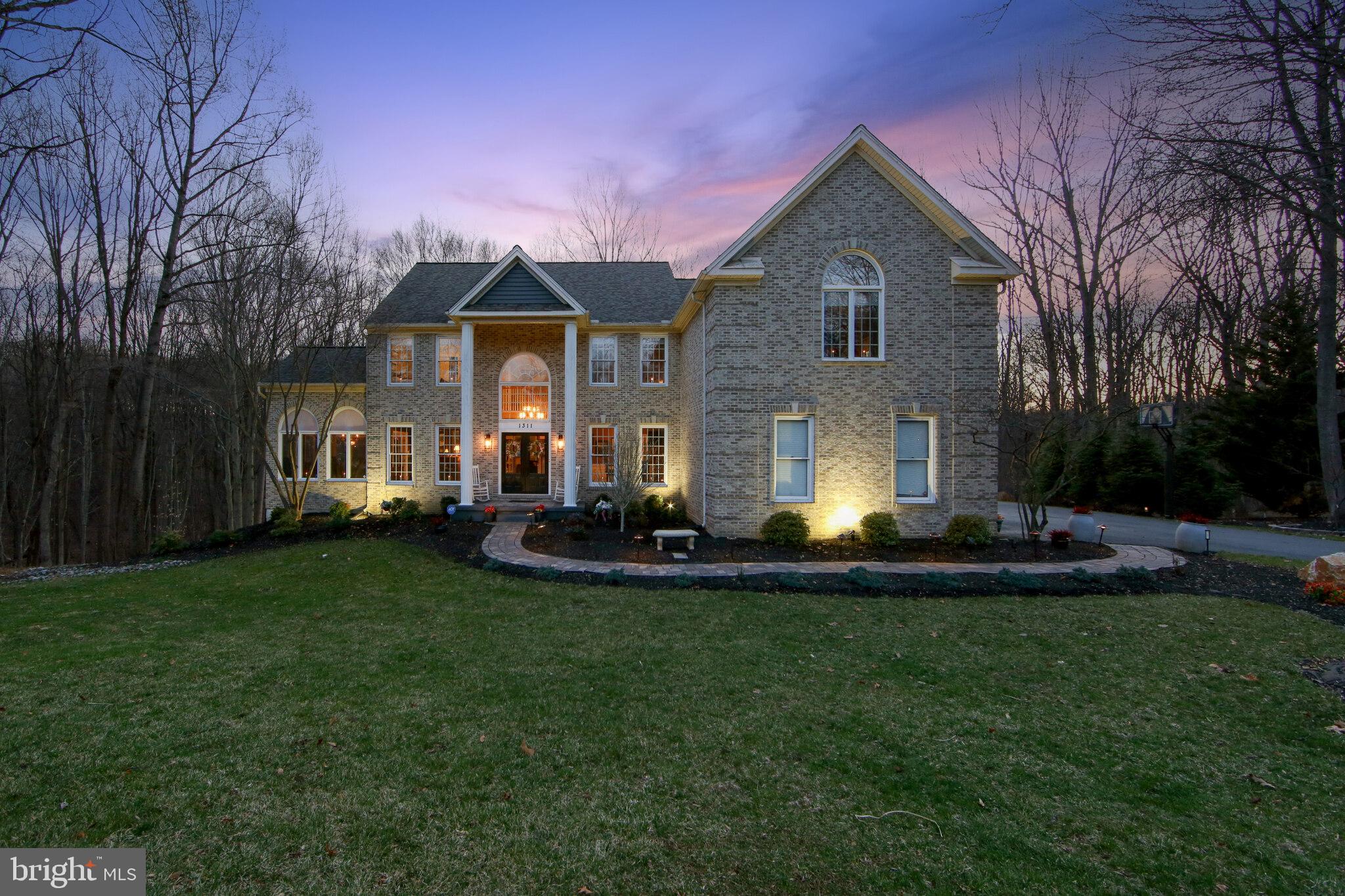 VIRGINIA GLEN - Residential