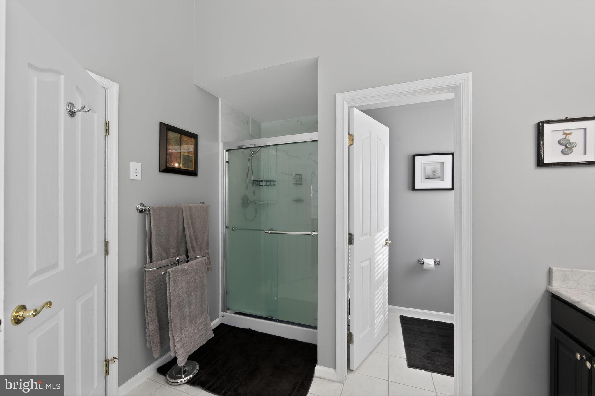 VIRGINIA GLEN - Residential