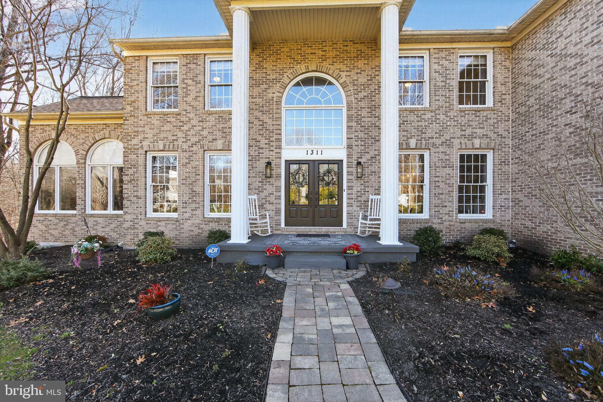 VIRGINIA GLEN - Residential