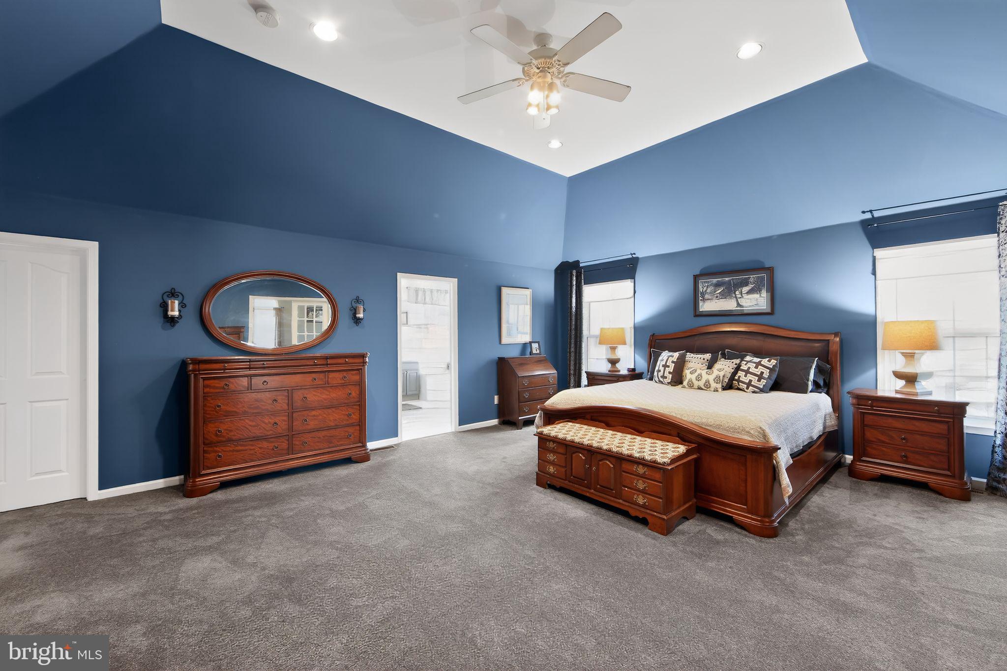 VIRGINIA GLEN - Residential