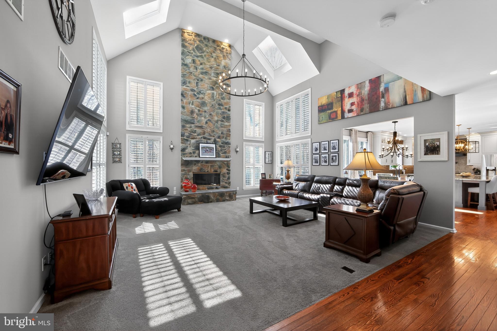 VIRGINIA GLEN - Residential