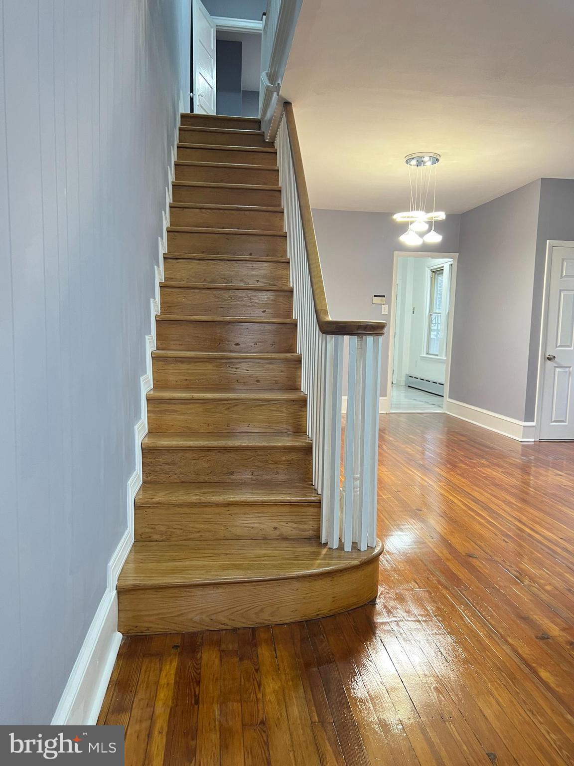 LAWNCREST - Residential