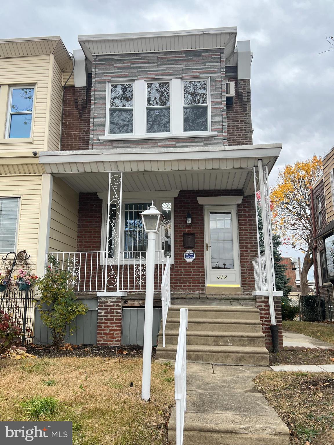 LAWNCREST - Residential