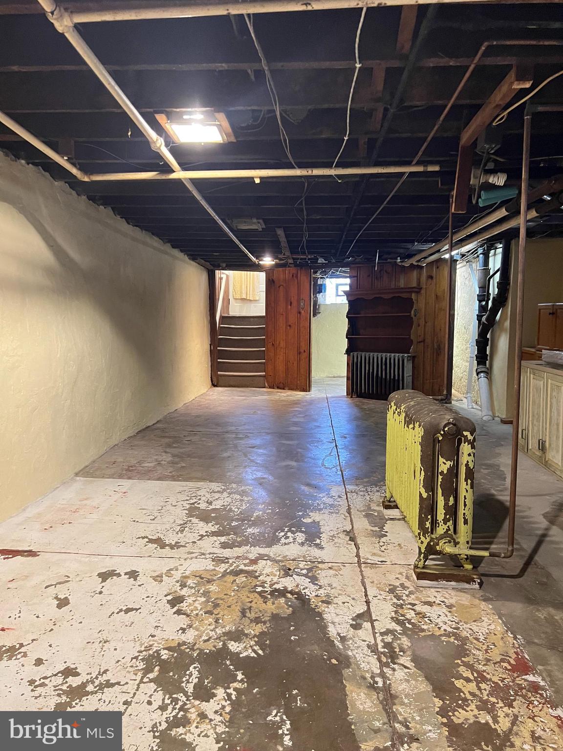 LAWNCREST - Residential