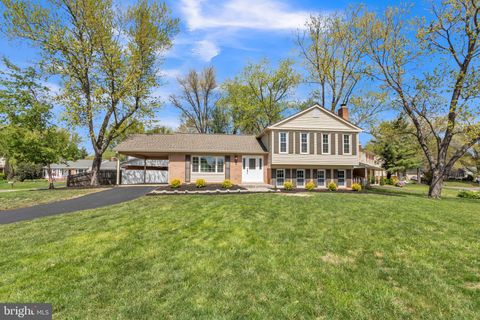 7907 MARYSIA COURT SPRINGFIELD VA 22153