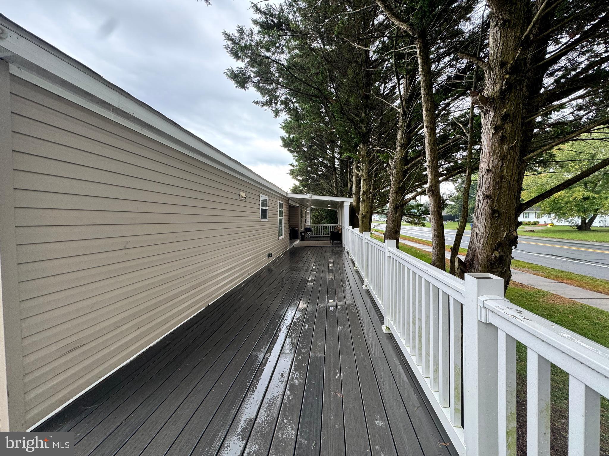 COUNTRY ESTATES - Residential