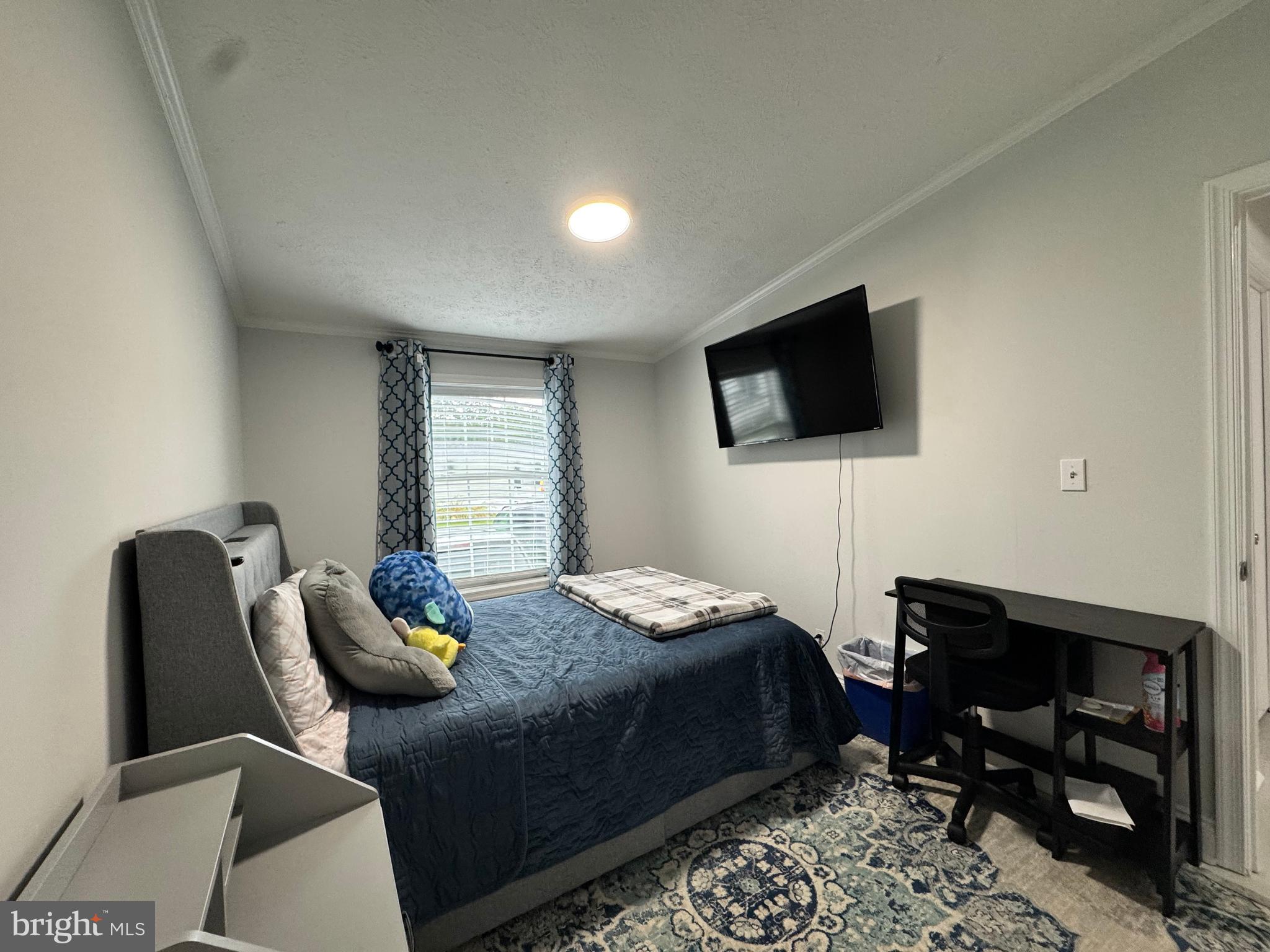 COUNTRY ESTATES - Residential