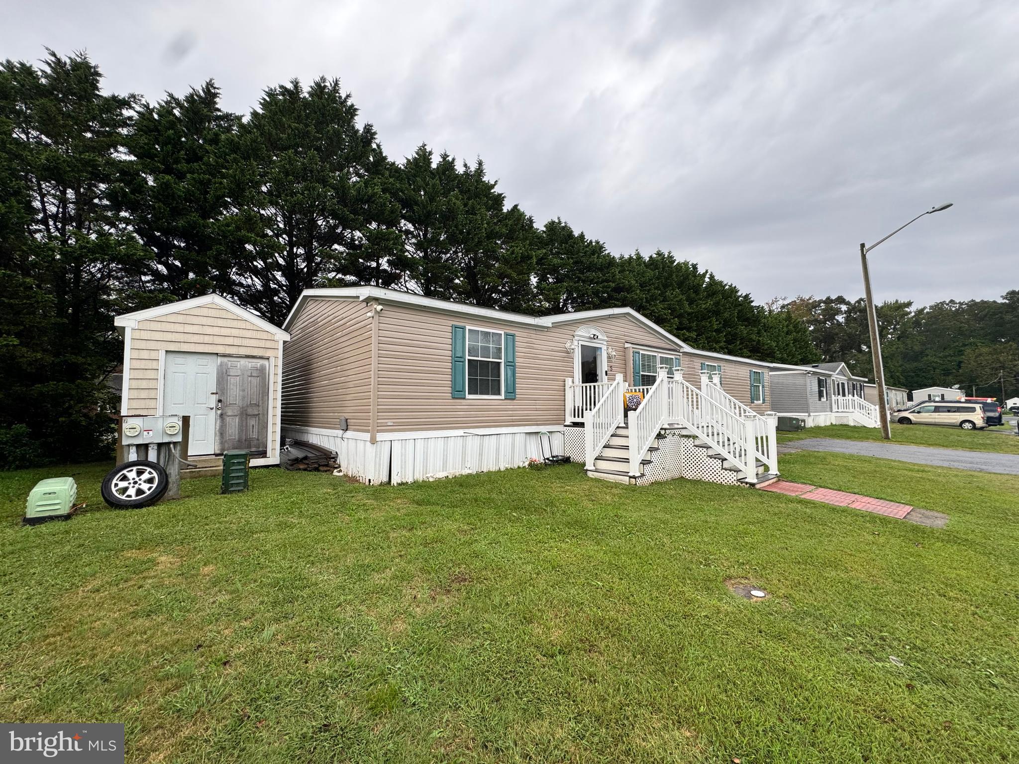 5 EMERY CIRCLE