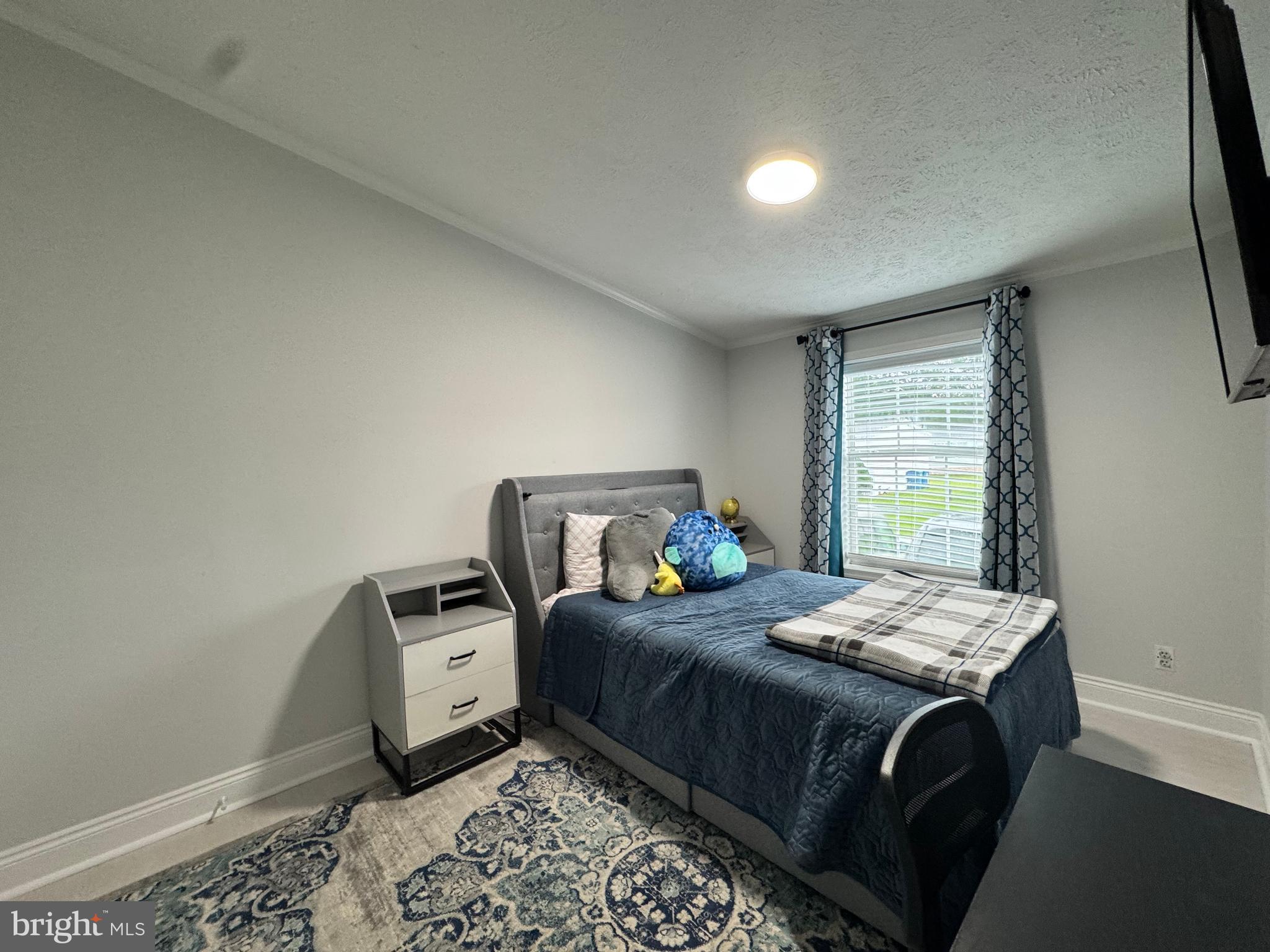 COUNTRY ESTATES - Residential