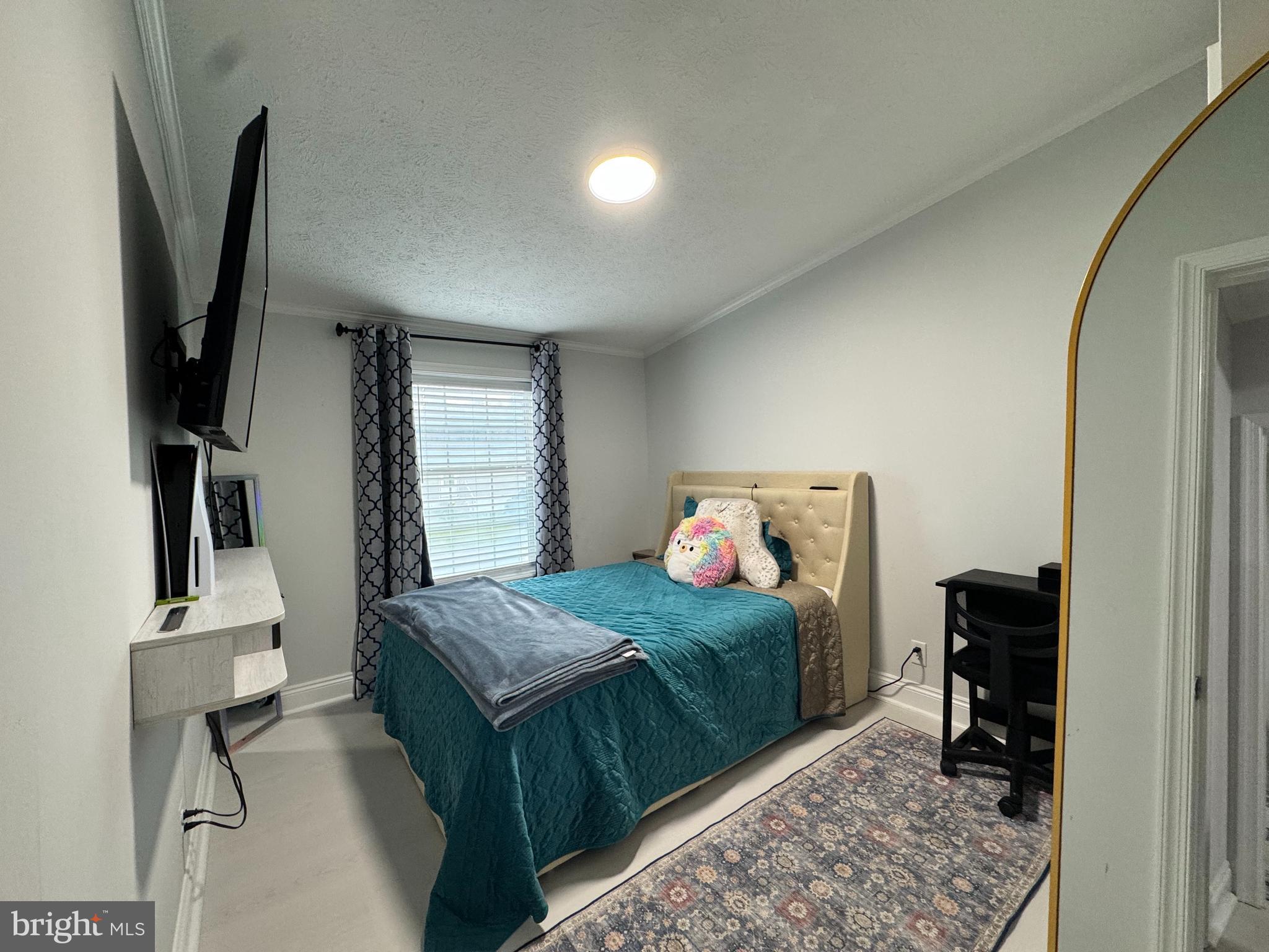 COUNTRY ESTATES - Residential