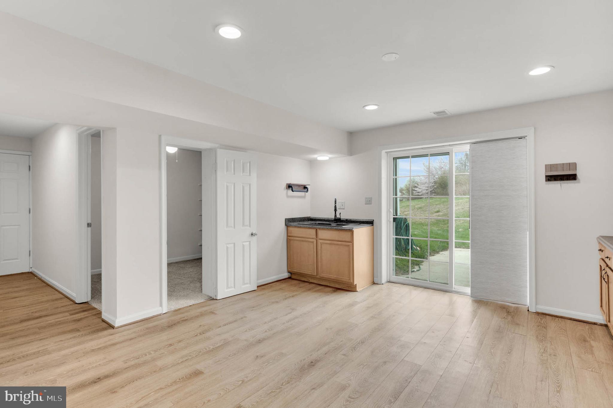 GREENE FIELDS - Residential