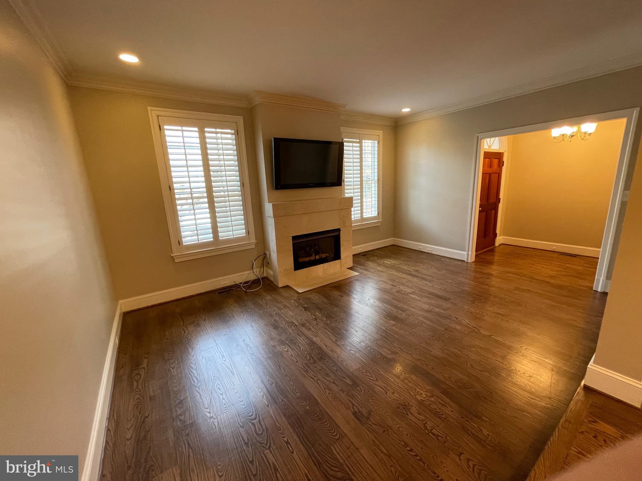 KINGS MANOR SCOTTS - Residential Lease