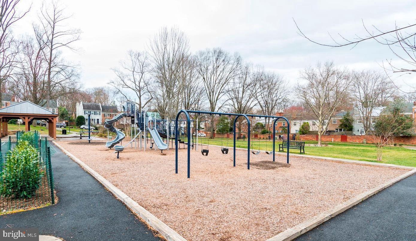 KINGS MANOR SCOTTS - Residential Lease