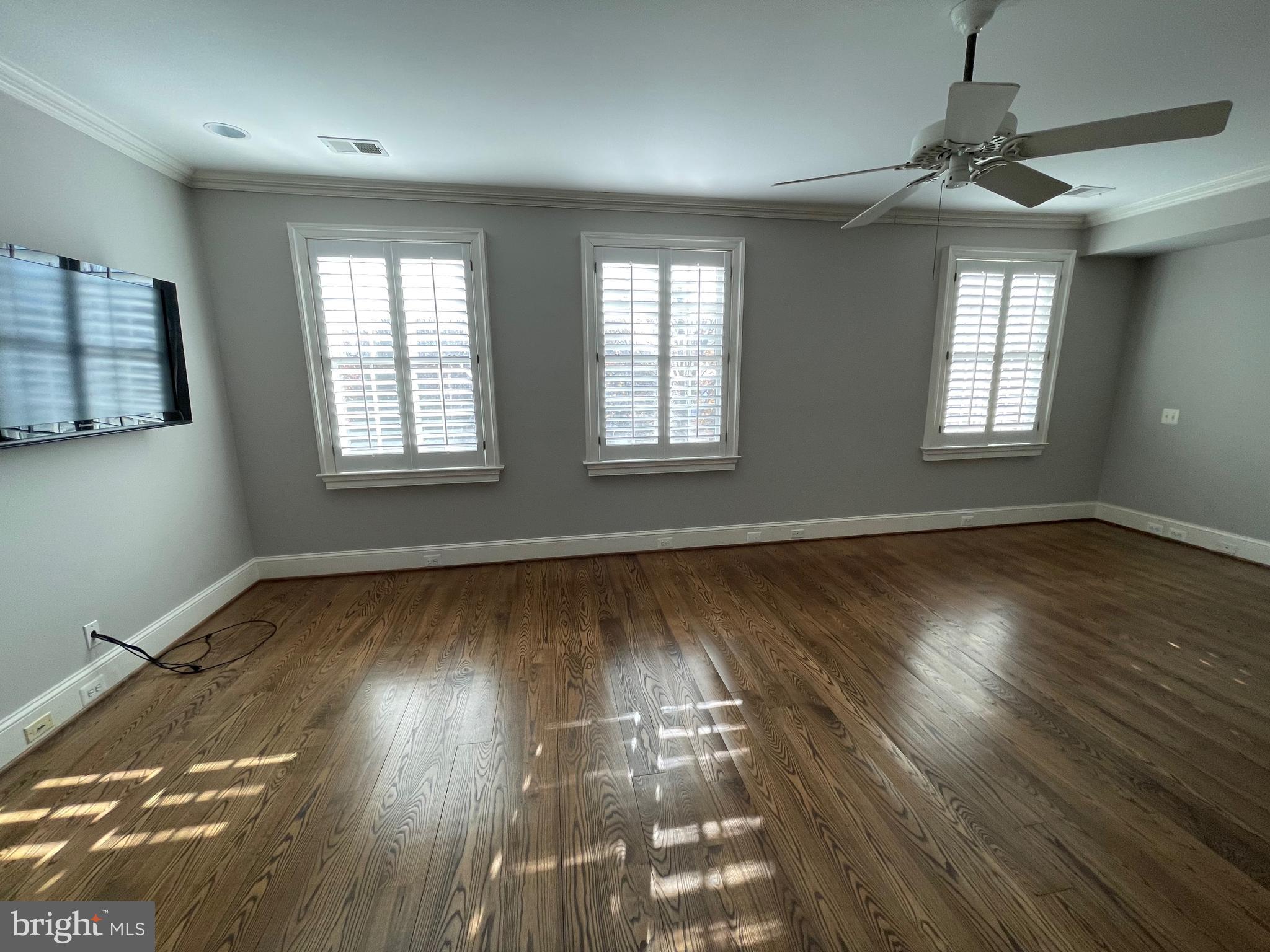 KINGS MANOR SCOTTS - Residential Lease