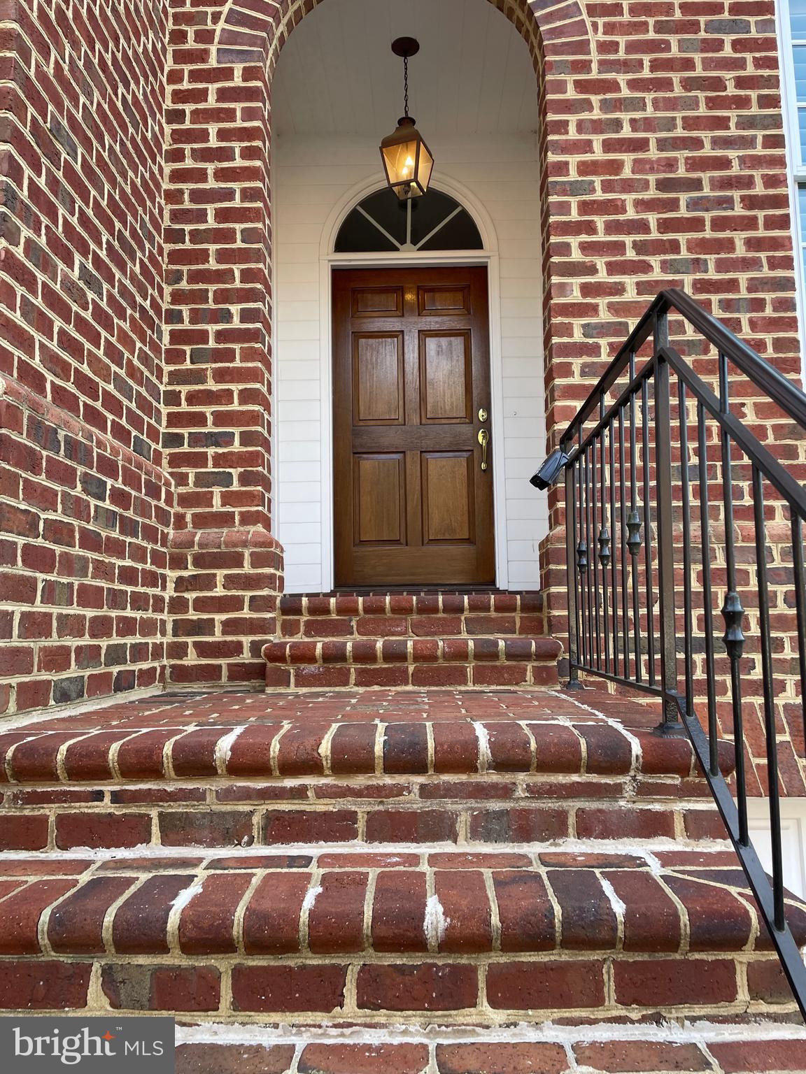 KINGS MANOR SCOTTS - Residential Lease