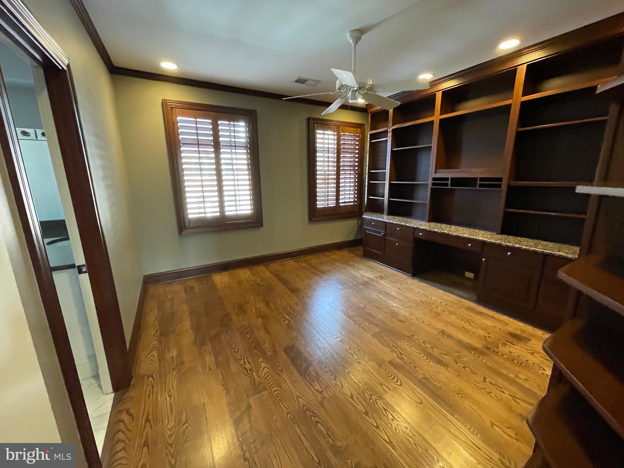 KINGS MANOR SCOTTS - Residential Lease