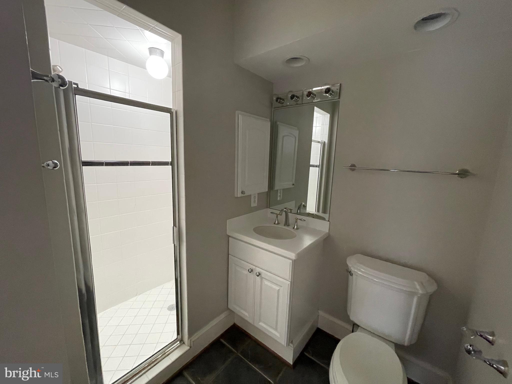 KINGS MANOR SCOTTS - Residential Lease