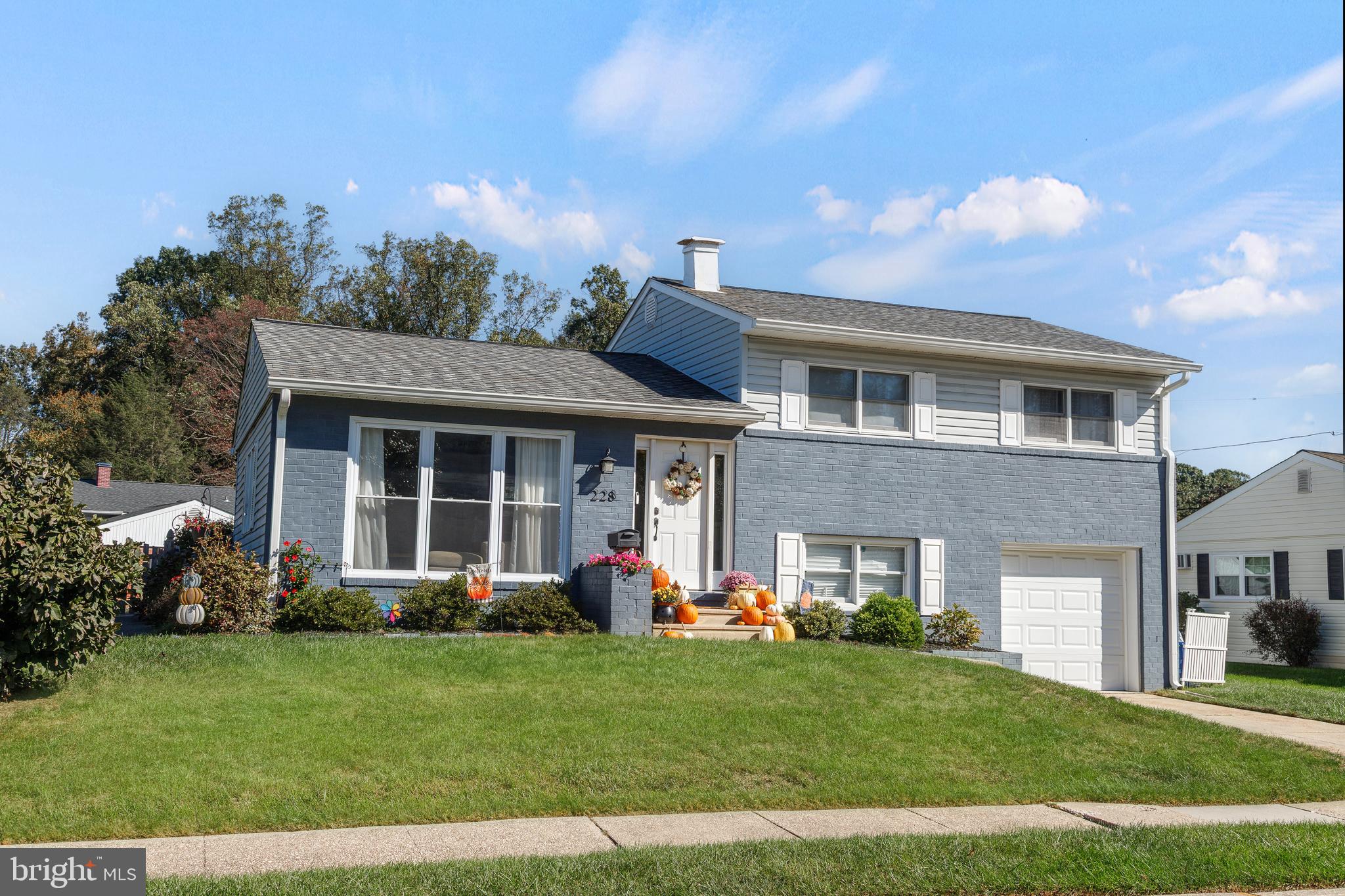 PINE VALLEY - Residential Lease