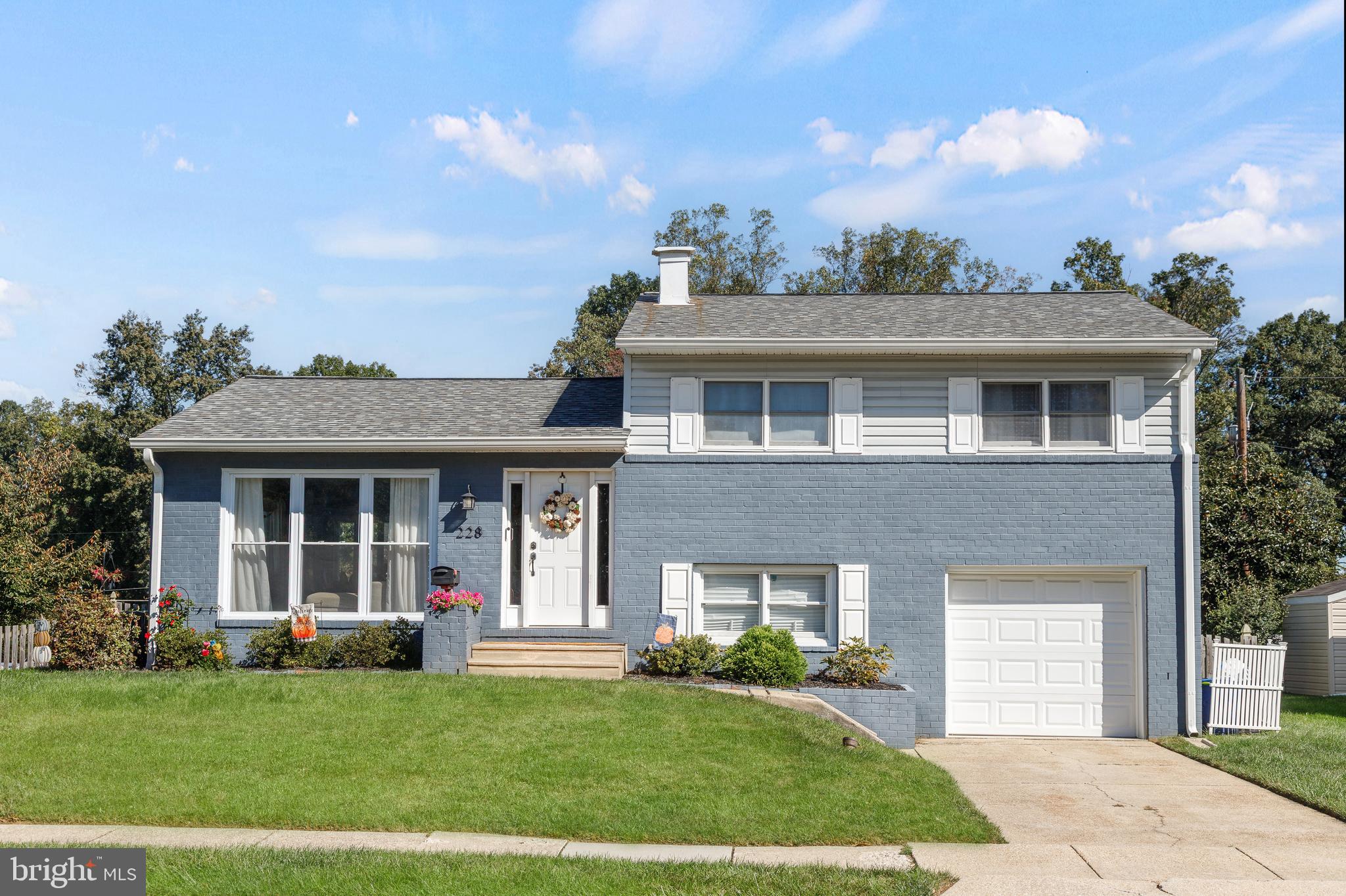 PINE VALLEY - Residential Lease