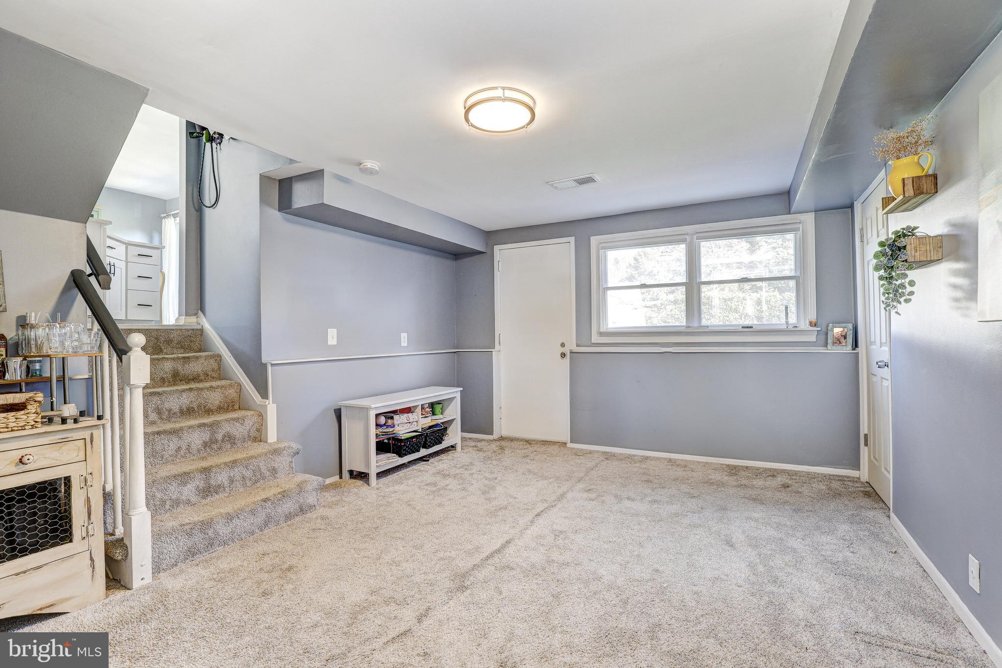 PINE VALLEY - Residential Lease