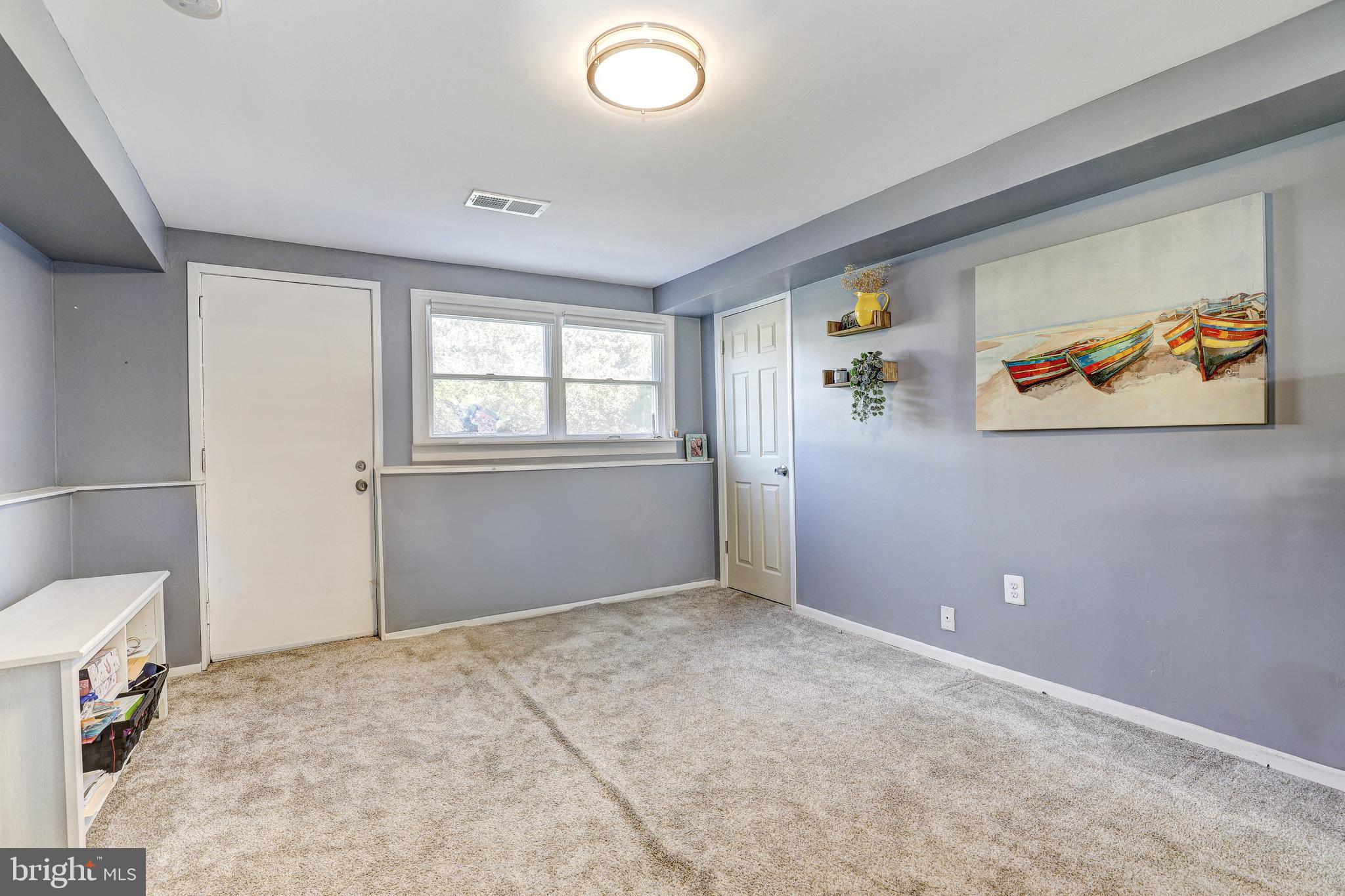 PINE VALLEY - Residential Lease