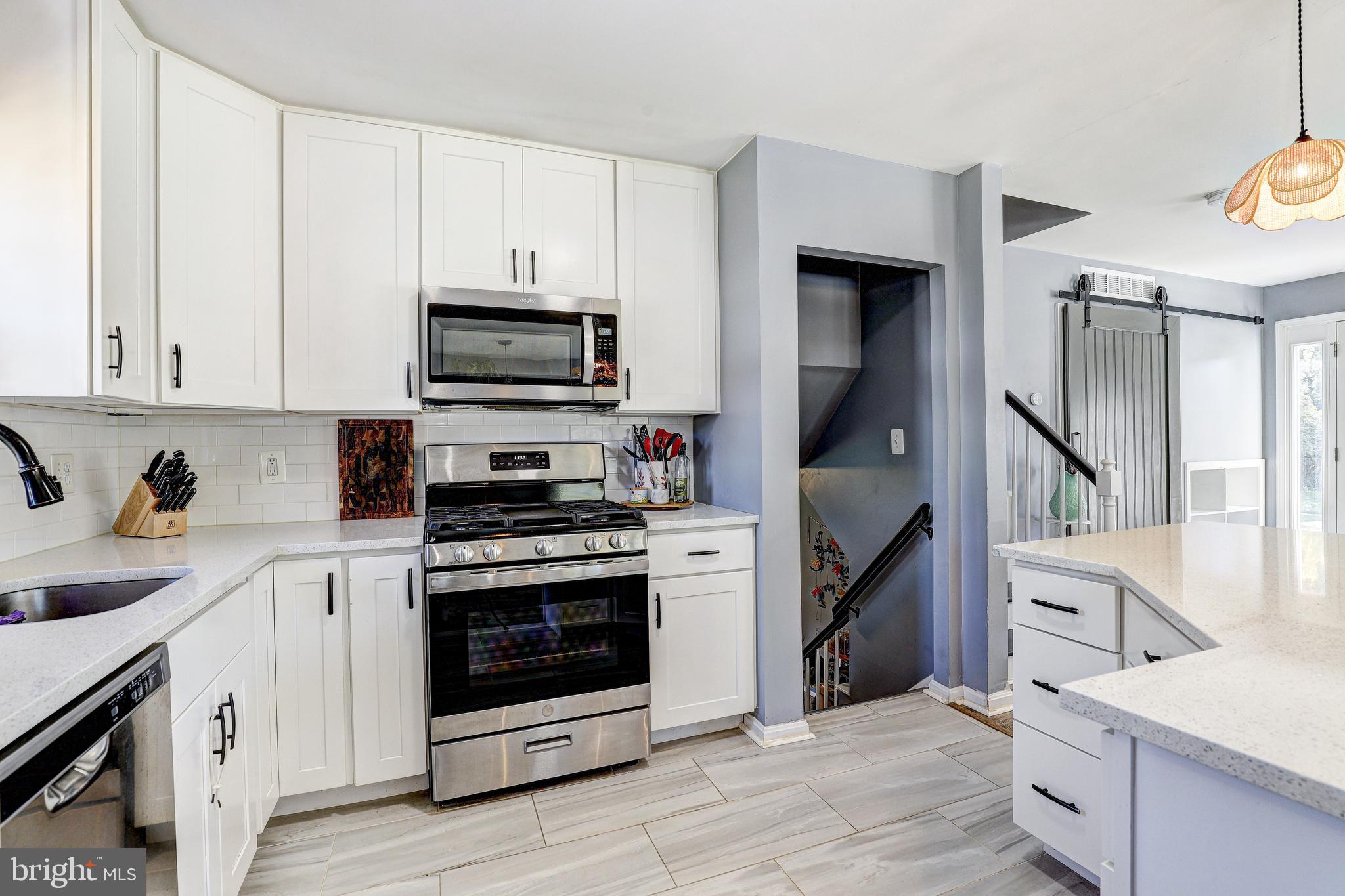 PINE VALLEY - Residential Lease