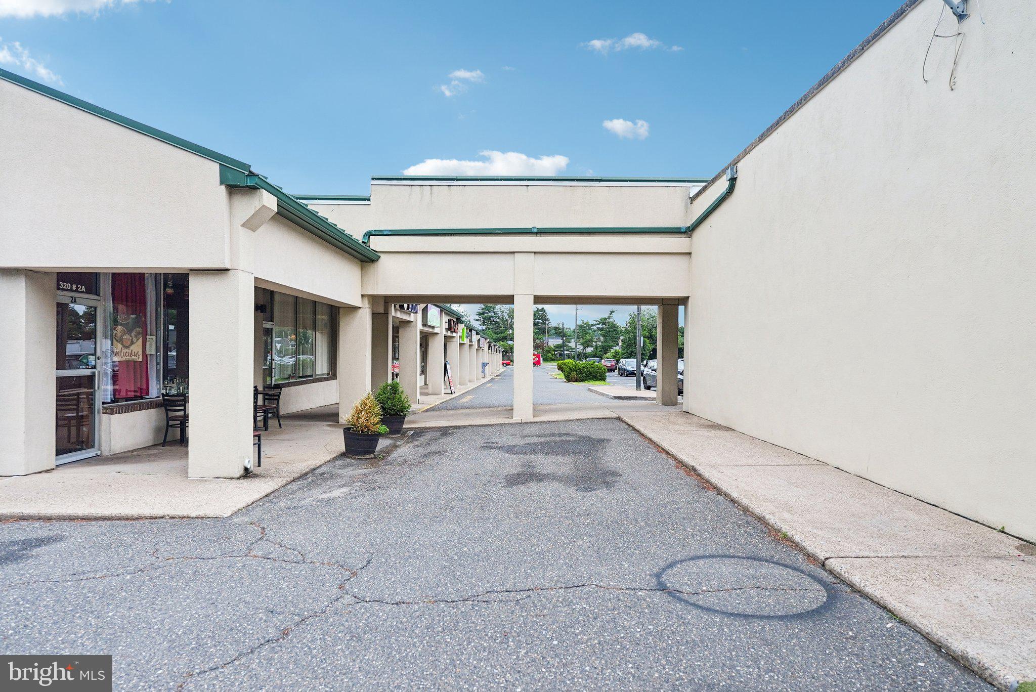 320 BEVERLY-RANCOCAS ROAD 1I